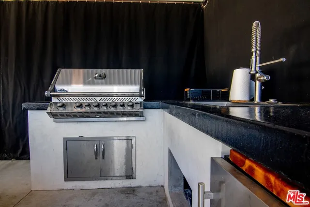 $13,000 | 18328 Bessemer Street, Tarzana, CA 91335