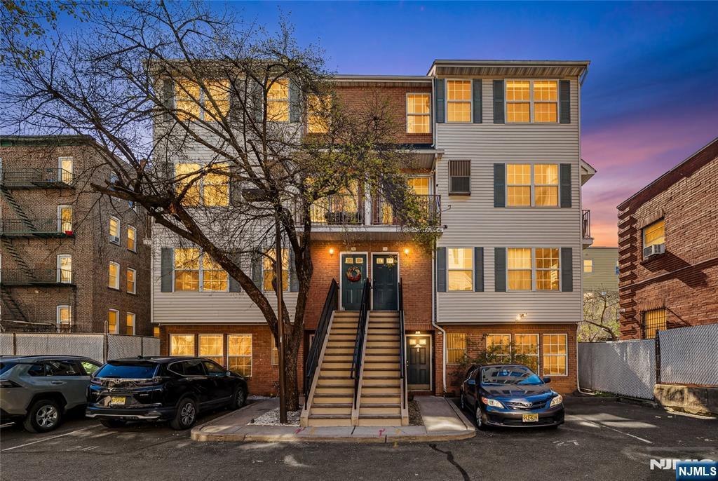 84 Union Street Newark, NJ 07105 - Photo 1 of 36