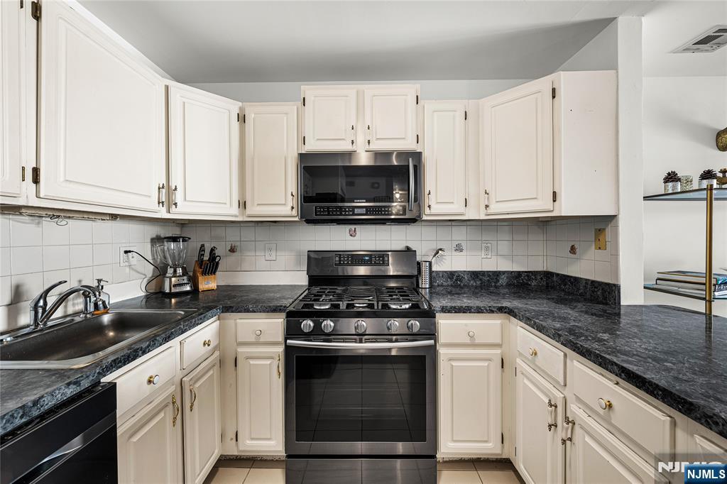 84 Union Street Newark, NJ 07105 - Photo 12 of 36