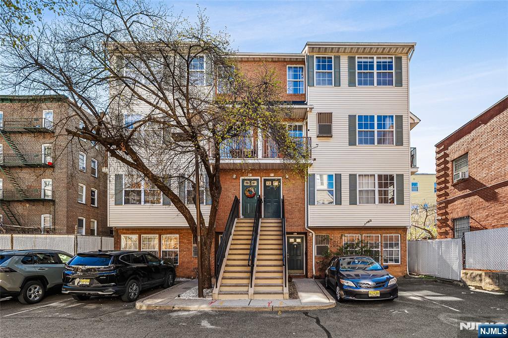 84 Union Street Newark, NJ 07105 - Photo 2 of 36