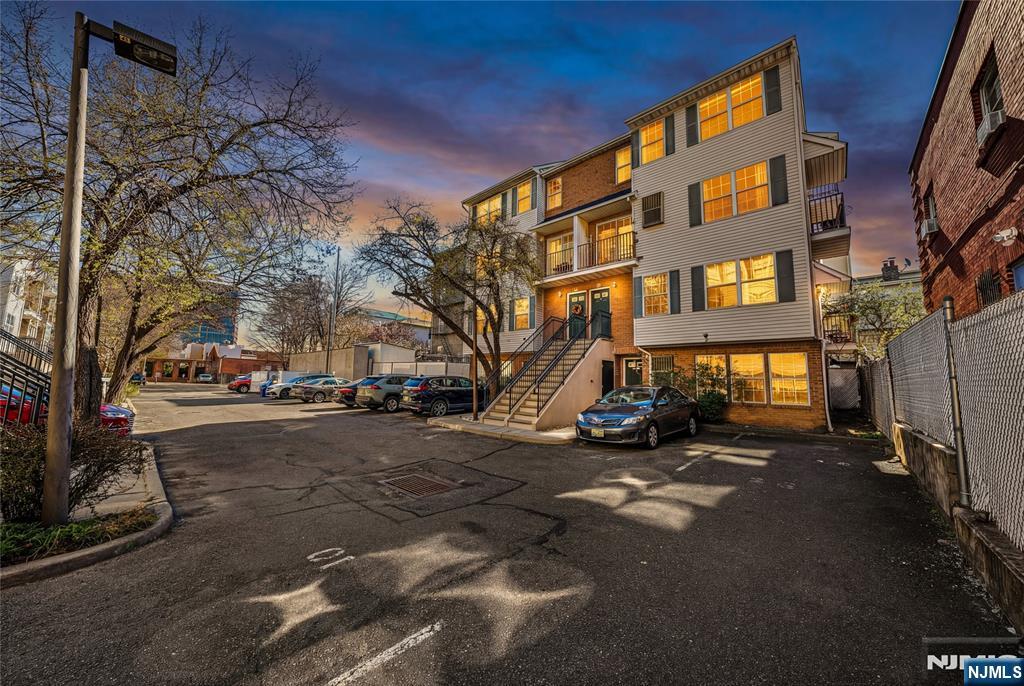 84 Union Street Newark, NJ 07105 - Photo 6 of 36