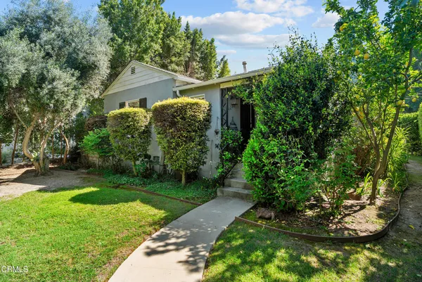 $7,999 | 4242 Van Nuys Boulevard, Los Angeles, CA 91403