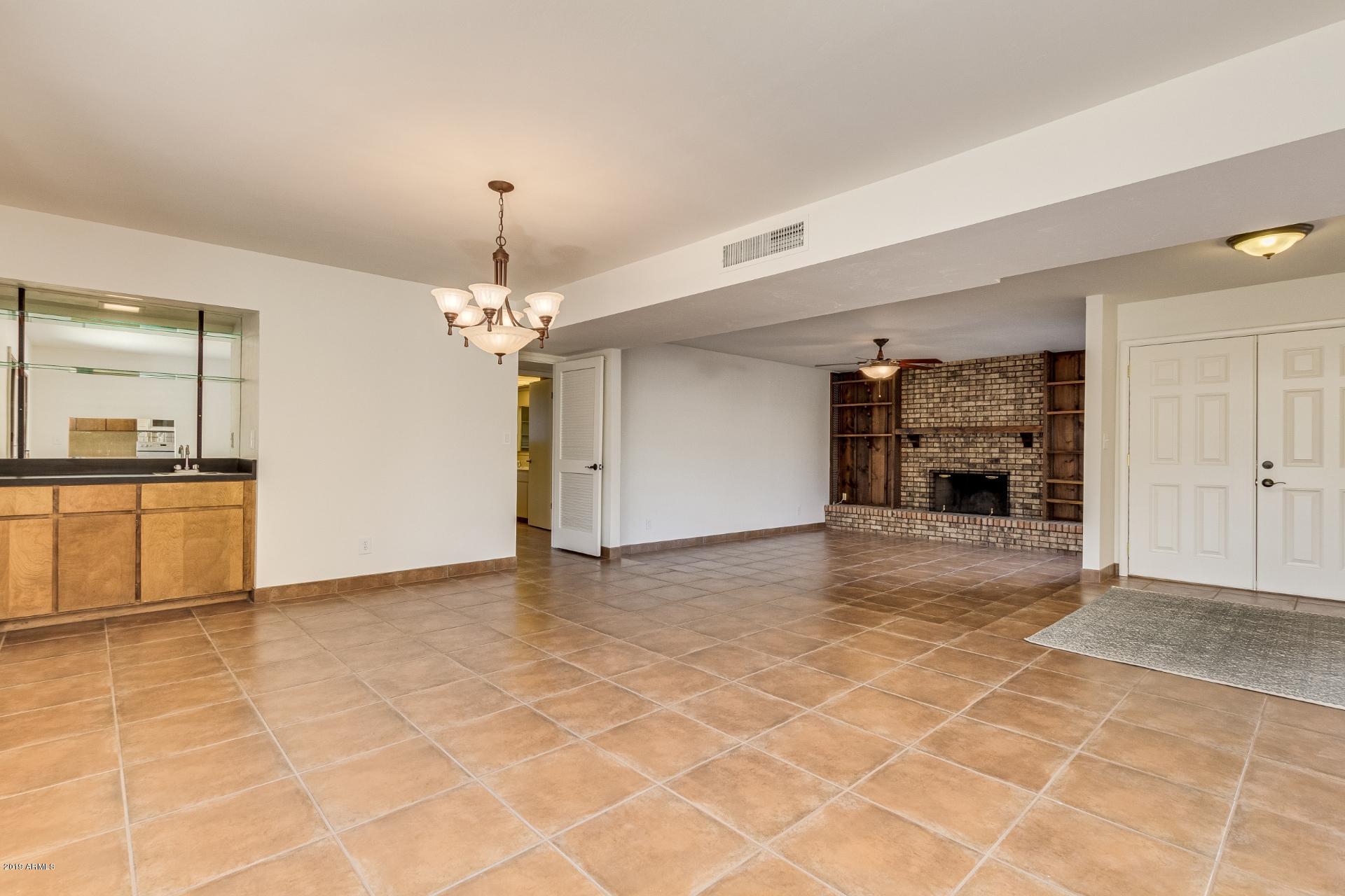 2431 East Cochise Road Phoenix, AZ 85028 - Photo 11 of 39 Cochise (10)