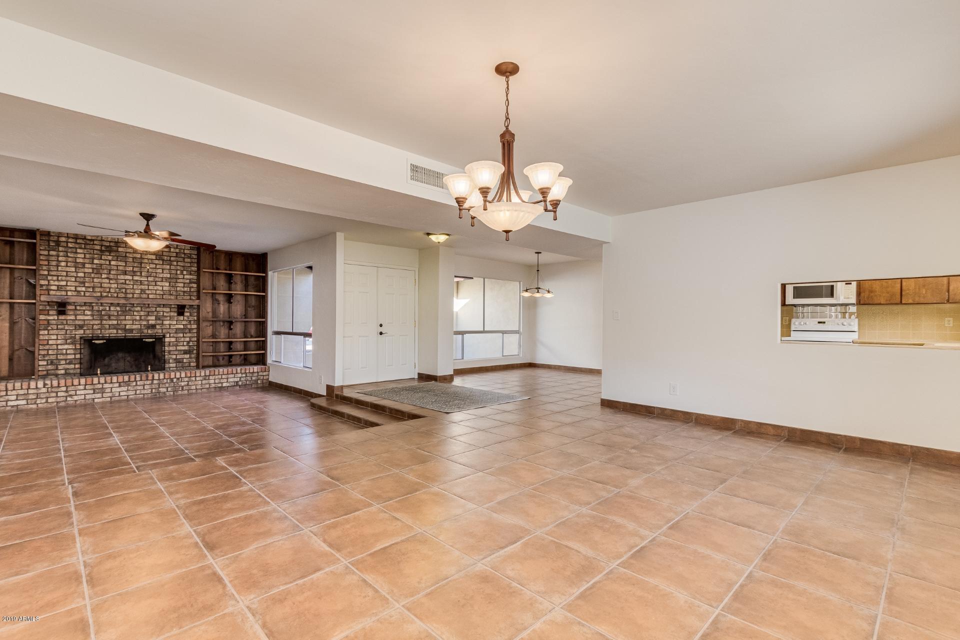 2431 East Cochise Road Phoenix, AZ 85028 - Photo 12 of 39 Cochise (11)