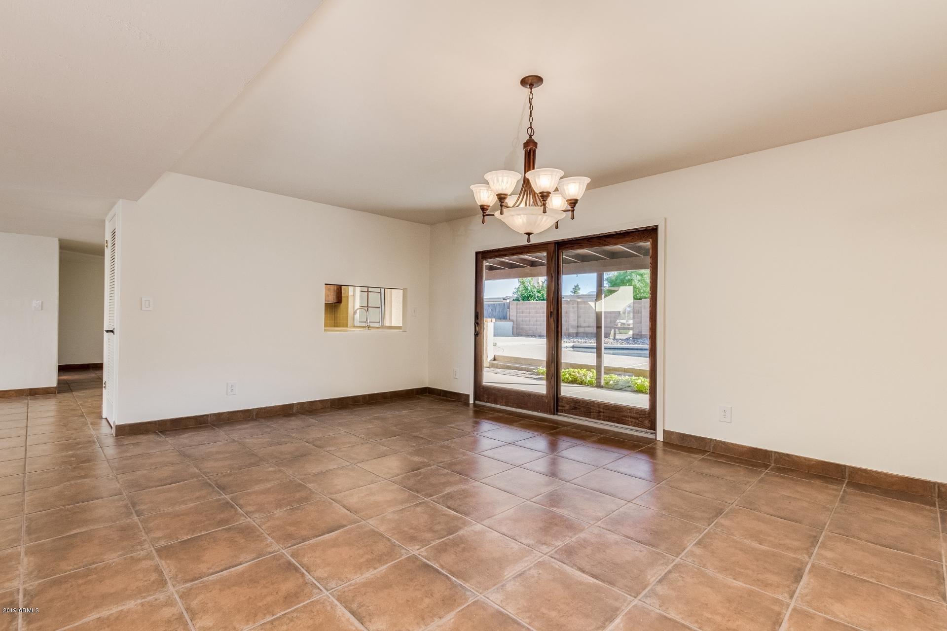 2431 East Cochise Road Phoenix, AZ 85028 - Photo 13 of 39 Cochise (12)