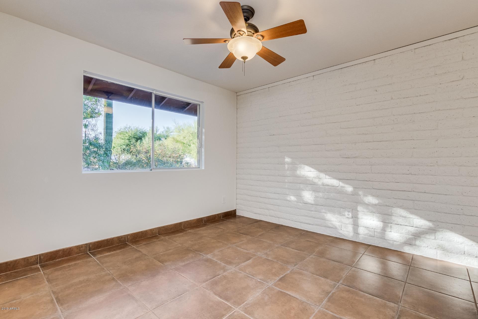 2431 East Cochise Road Phoenix, AZ 85028 - Photo 18 of 39 Cochise (16)