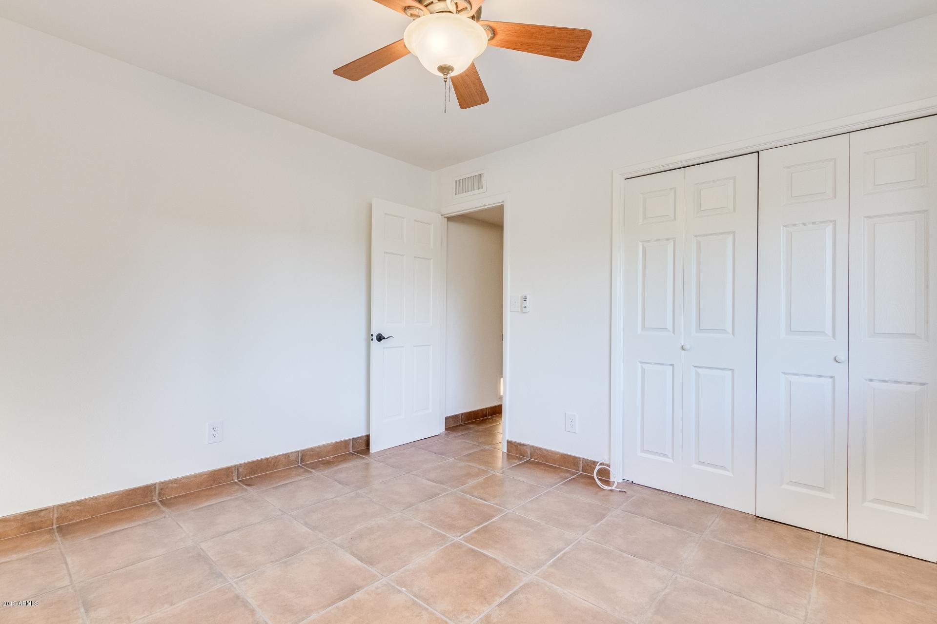 2431 East Cochise Road Phoenix, AZ 85028 - Photo 19 of 39 Cochise (17)