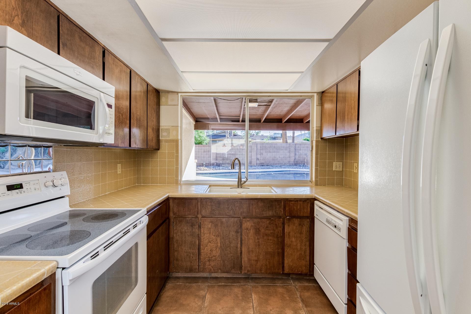 2431 East Cochise Road Phoenix, AZ 85028 - Photo 20 of 39 Cochise (13)