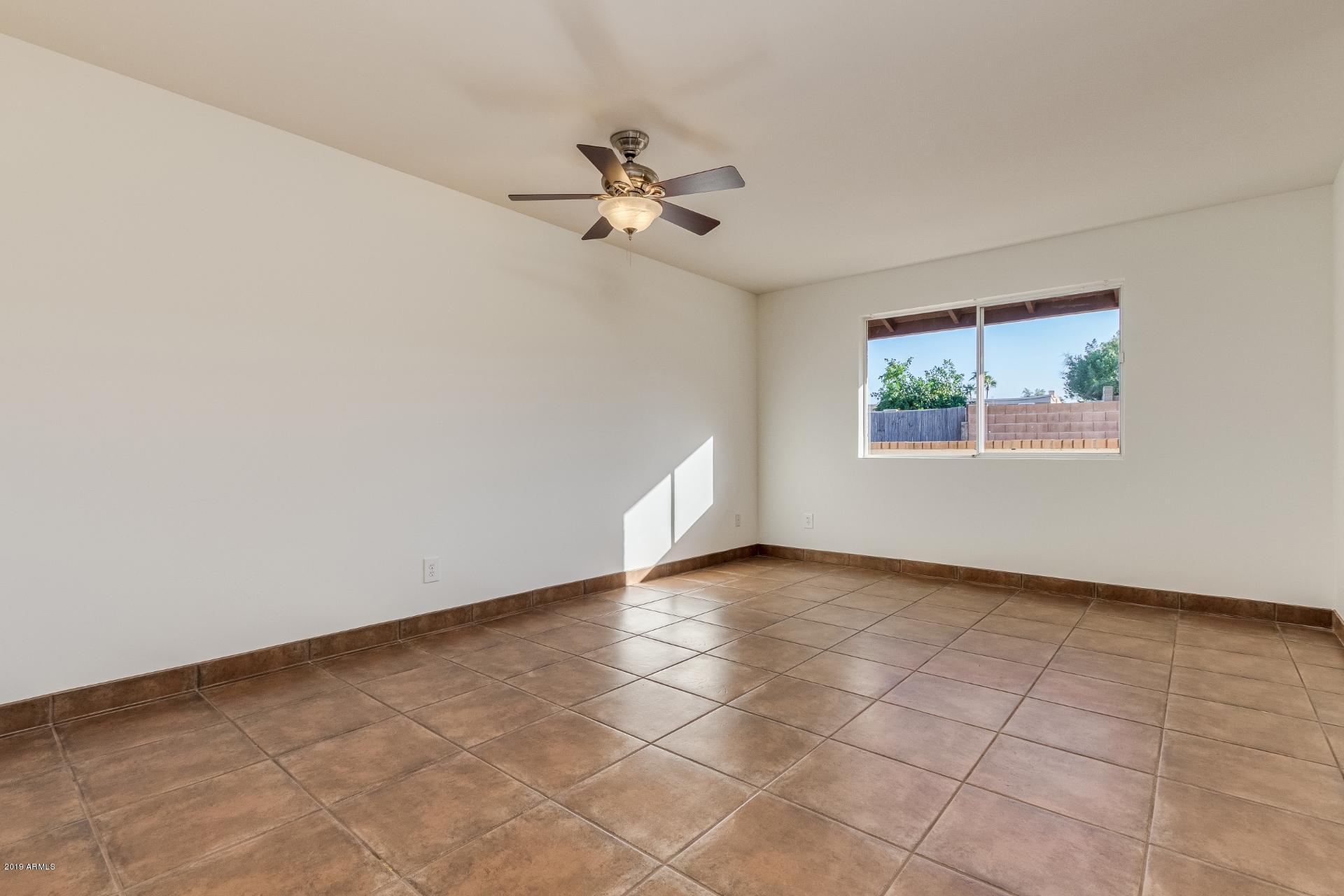 2431 East Cochise Road Phoenix, AZ 85028 - Photo 23 of 39 Cochise (22)