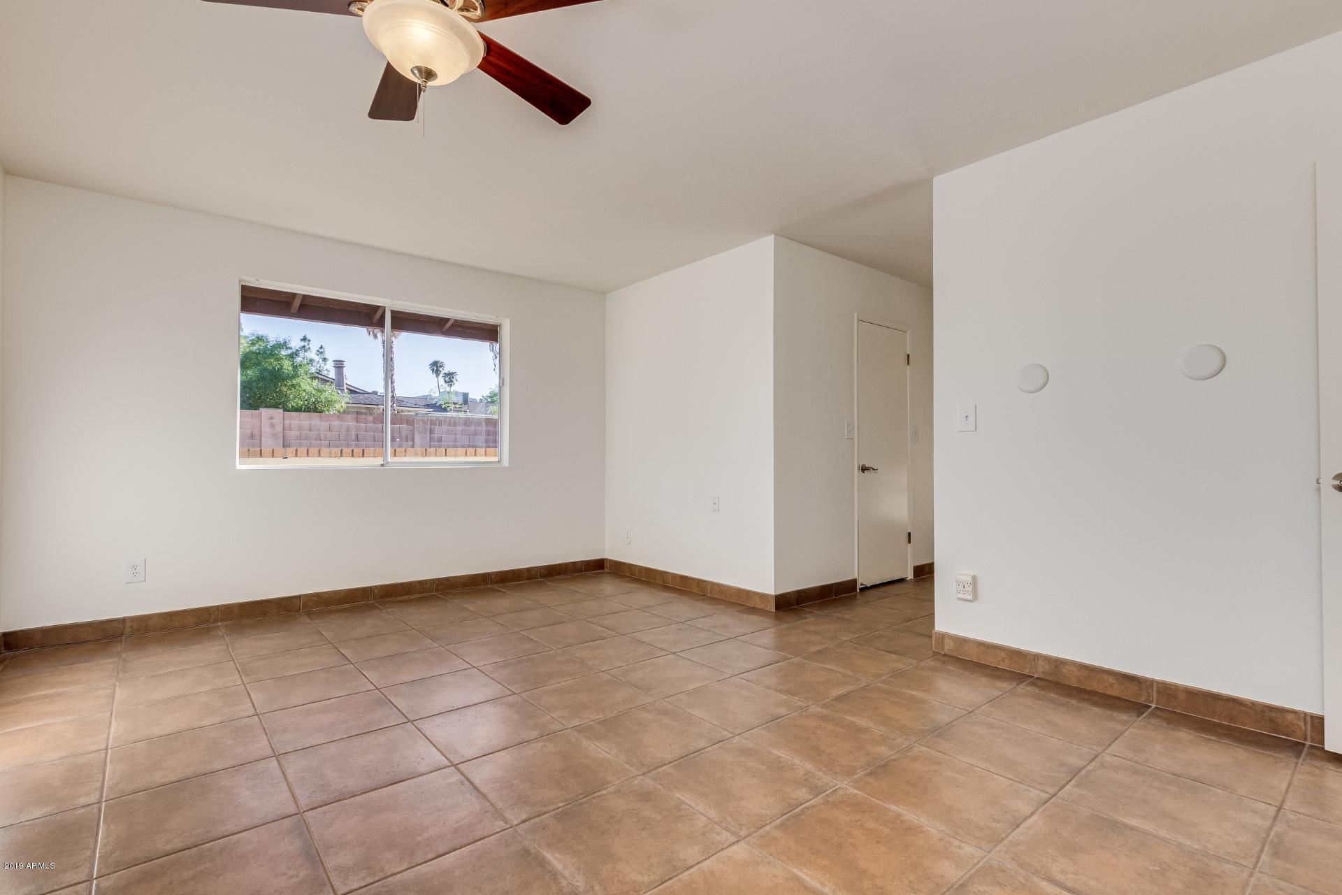 2431 East Cochise Road Phoenix, AZ 85028 - Photo 24 of 39 Cochise (23)