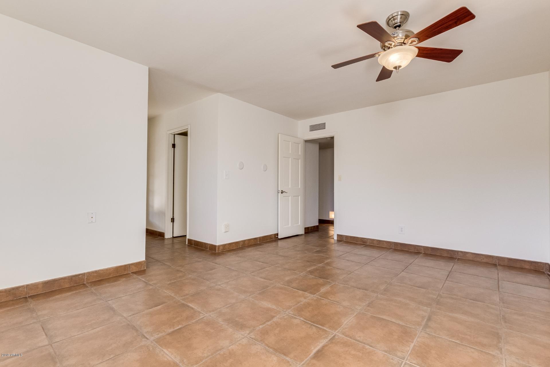 2431 East Cochise Road Phoenix, AZ 85028 - Photo 25 of 39 Cochise (24)