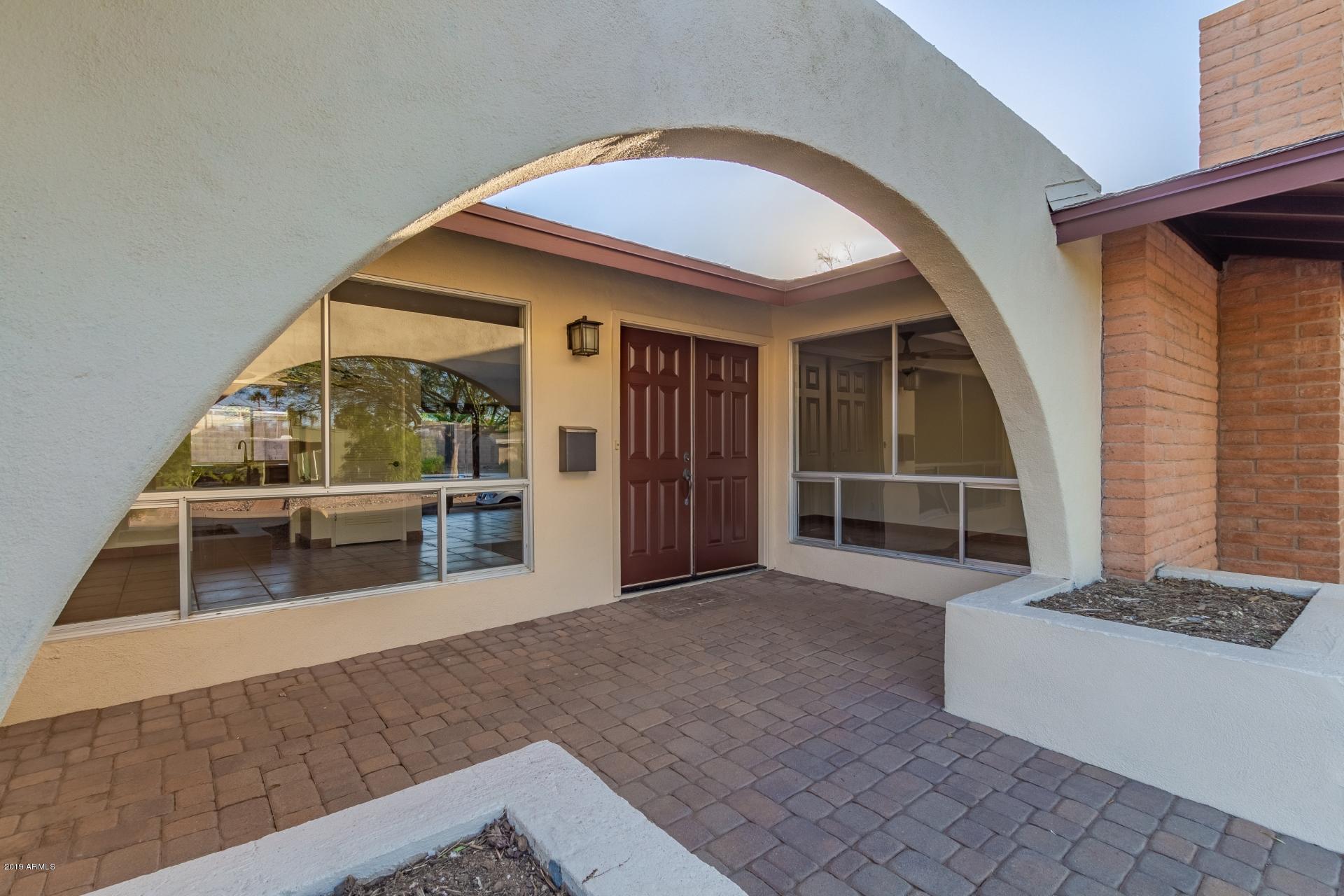 2431 East Cochise Road Phoenix, AZ 85028 - Photo 4 of 39 Cochise (37)