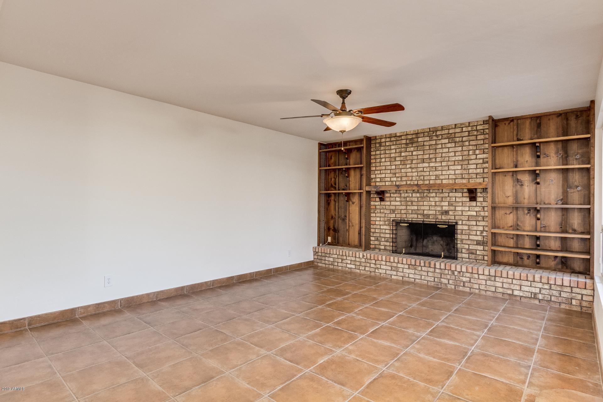 2431 East Cochise Road Phoenix, AZ 85028 - Photo 7 of 39 Cochise (6)