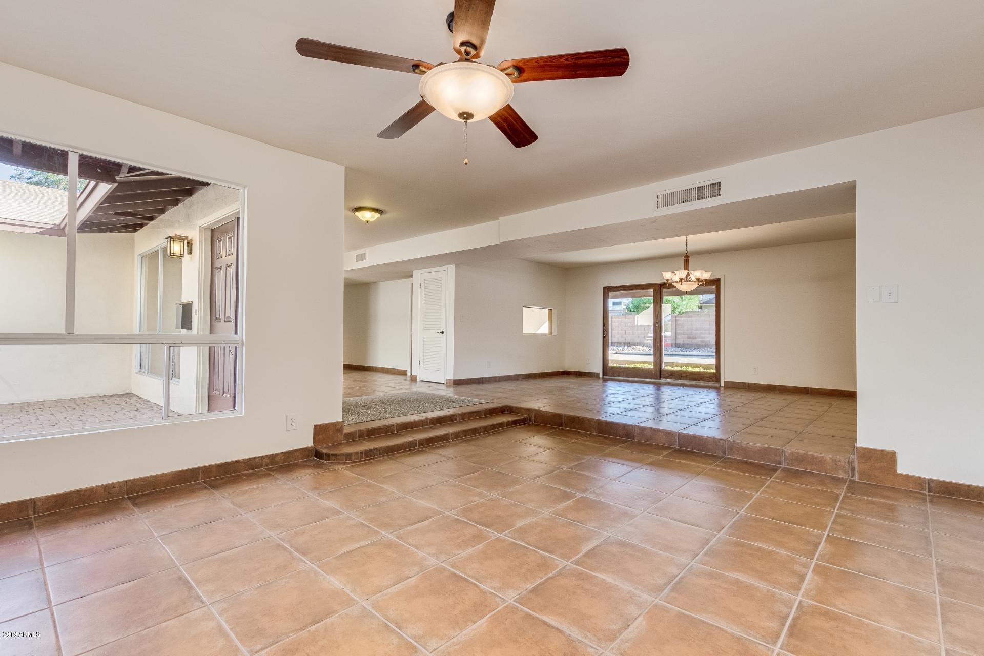 2431 East Cochise Road Phoenix, AZ 85028 - Photo 9 of 39 Cochise (8)