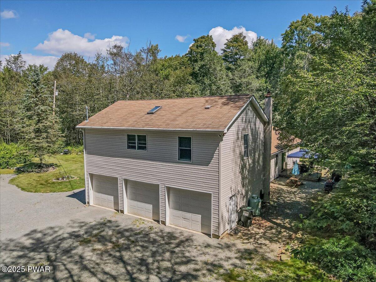 344 Huckleberry Road Newfoundland, PA 18445 - Photo 9 of 54 68-Photo Aug 25 2025, 12 49 00 PM