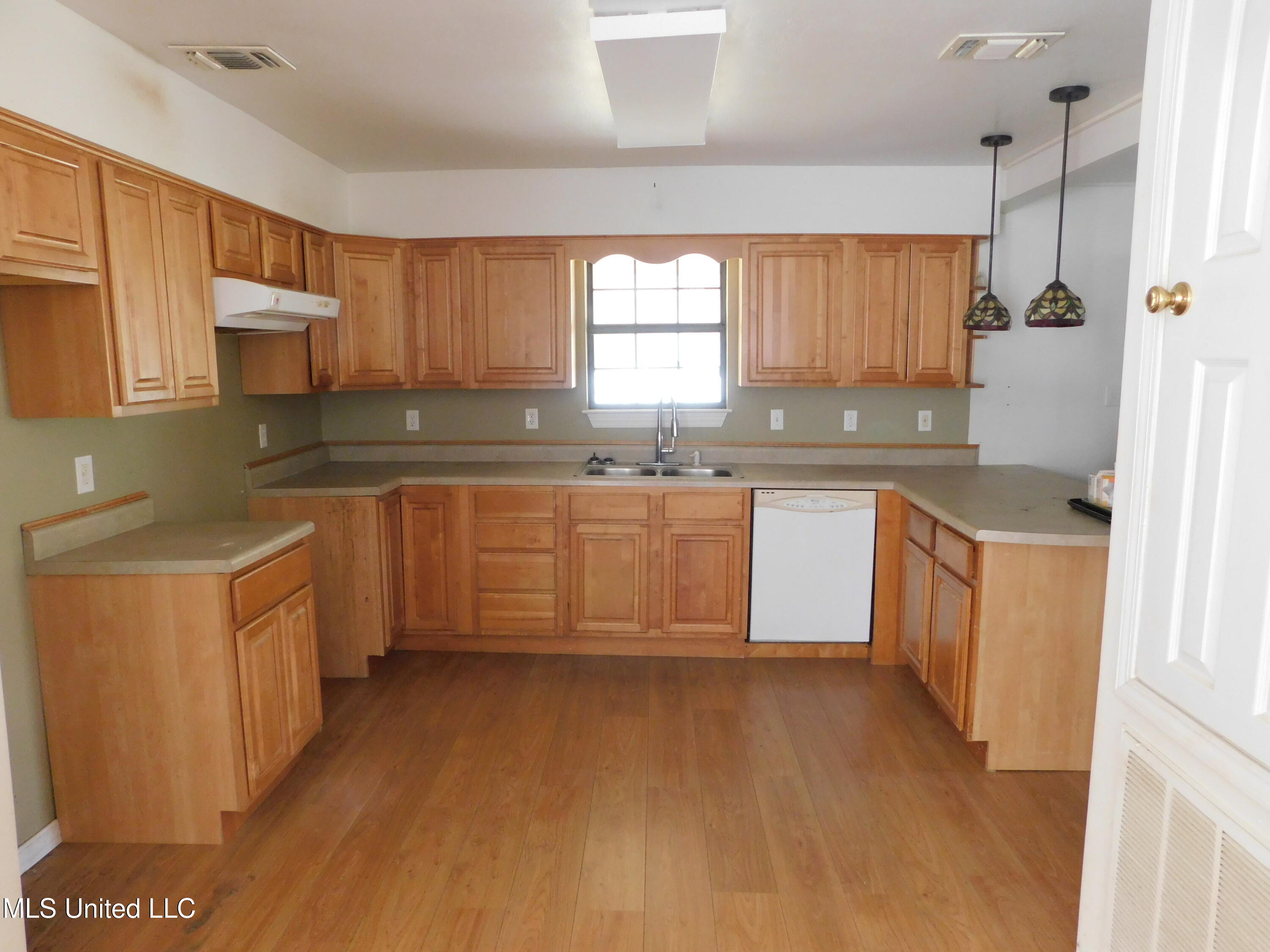 7041-7047 Kiln Delisle Road Pass Christian, MS 39571 - Photo 3 of 28 Kitchen