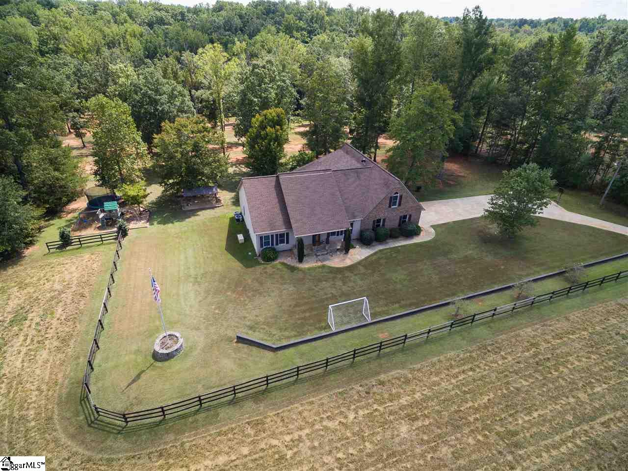 2060 Melvin Hill Road Campobello, SC 29322 - Photo 3 of 35