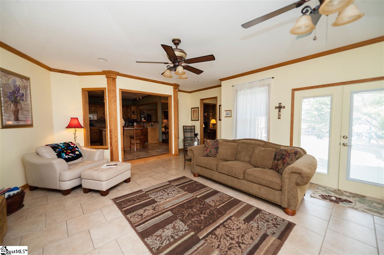 2060 Melvin Hill Road Campobello, SC 29322 - Photo 10 of 35