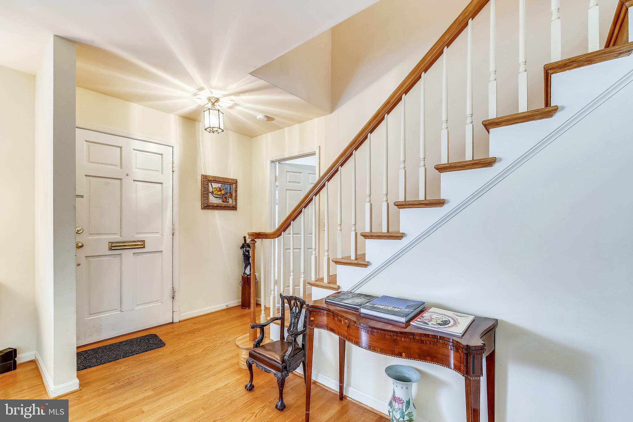 6020 Overlea Road Bethesda, MD 20816 - Photo 3 of 32 Entry Foyer