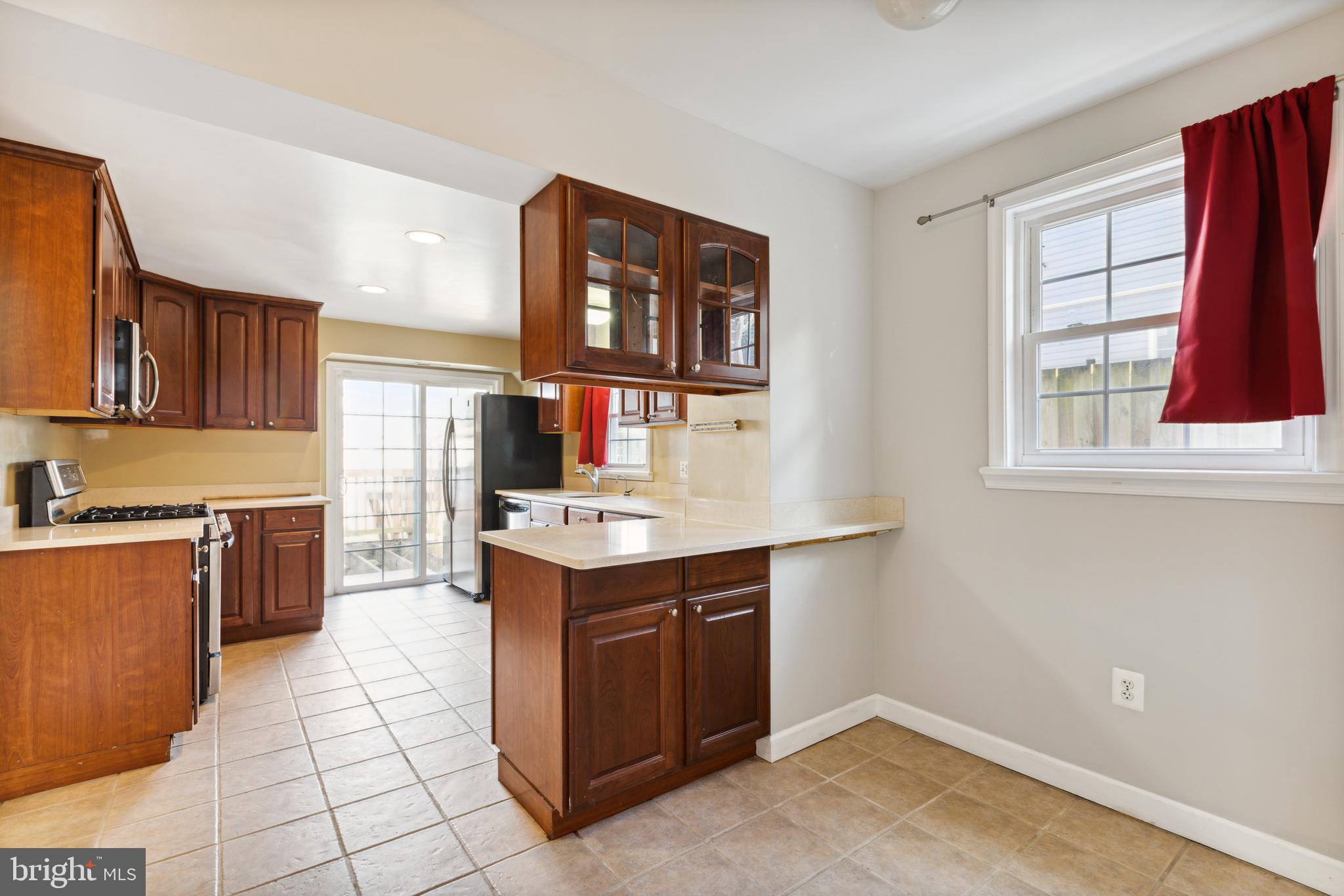 9317 Glenville Road Silver Spring, MD 20901 - Photo 8 of 63 Gallery Image 8
