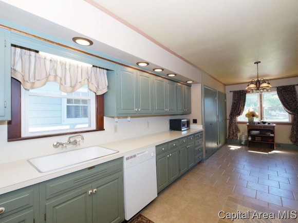 2324 South 4th Street Springfield, IL 62703 - Photo 9 of 24