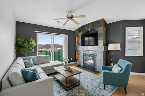 $337,999 | 74 East Resaca Drive, Unit B12, Sandy, UT 84070