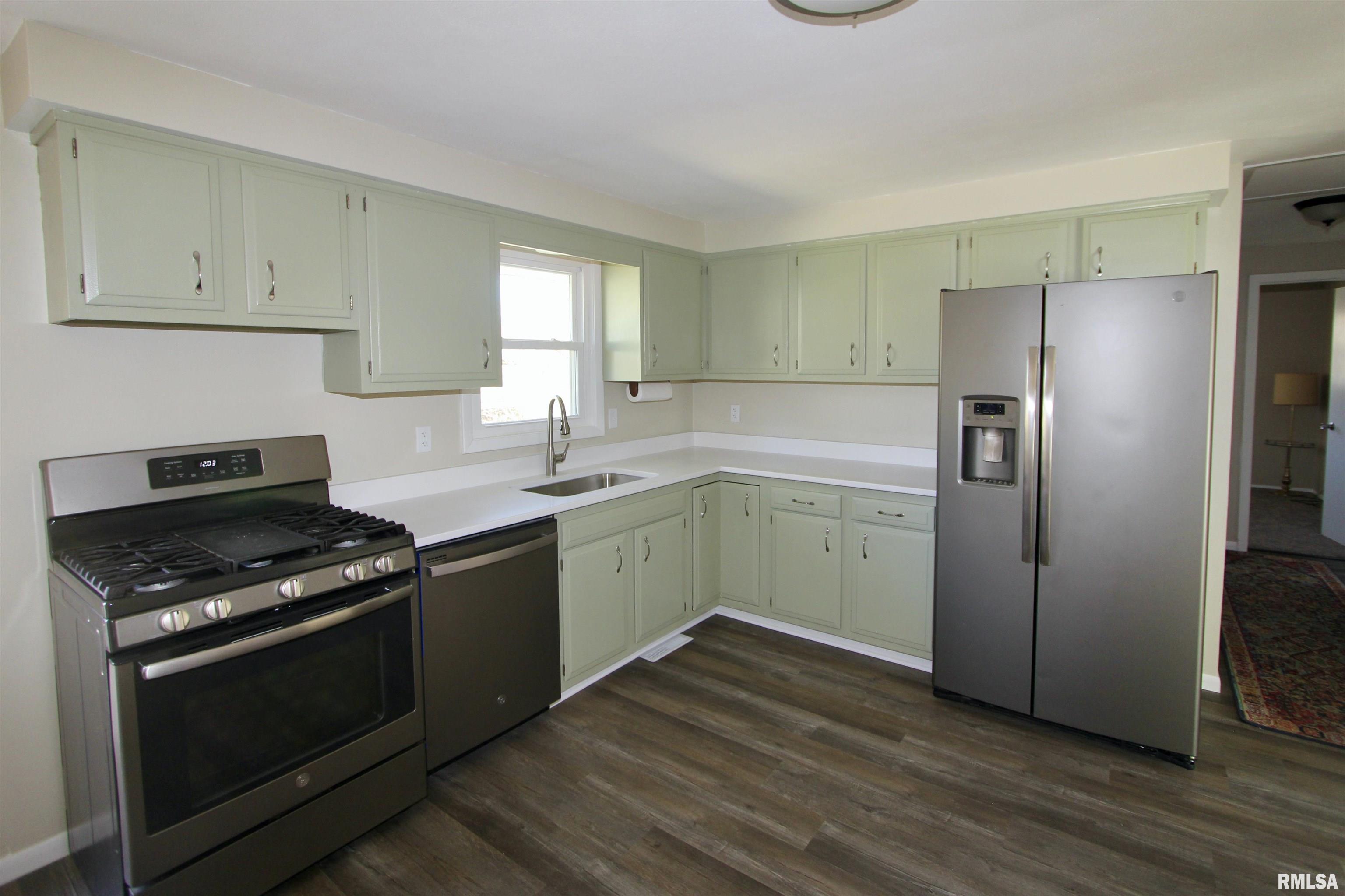 5227 West Airways Road Peoria, IL 61607 - Photo 11 of 55