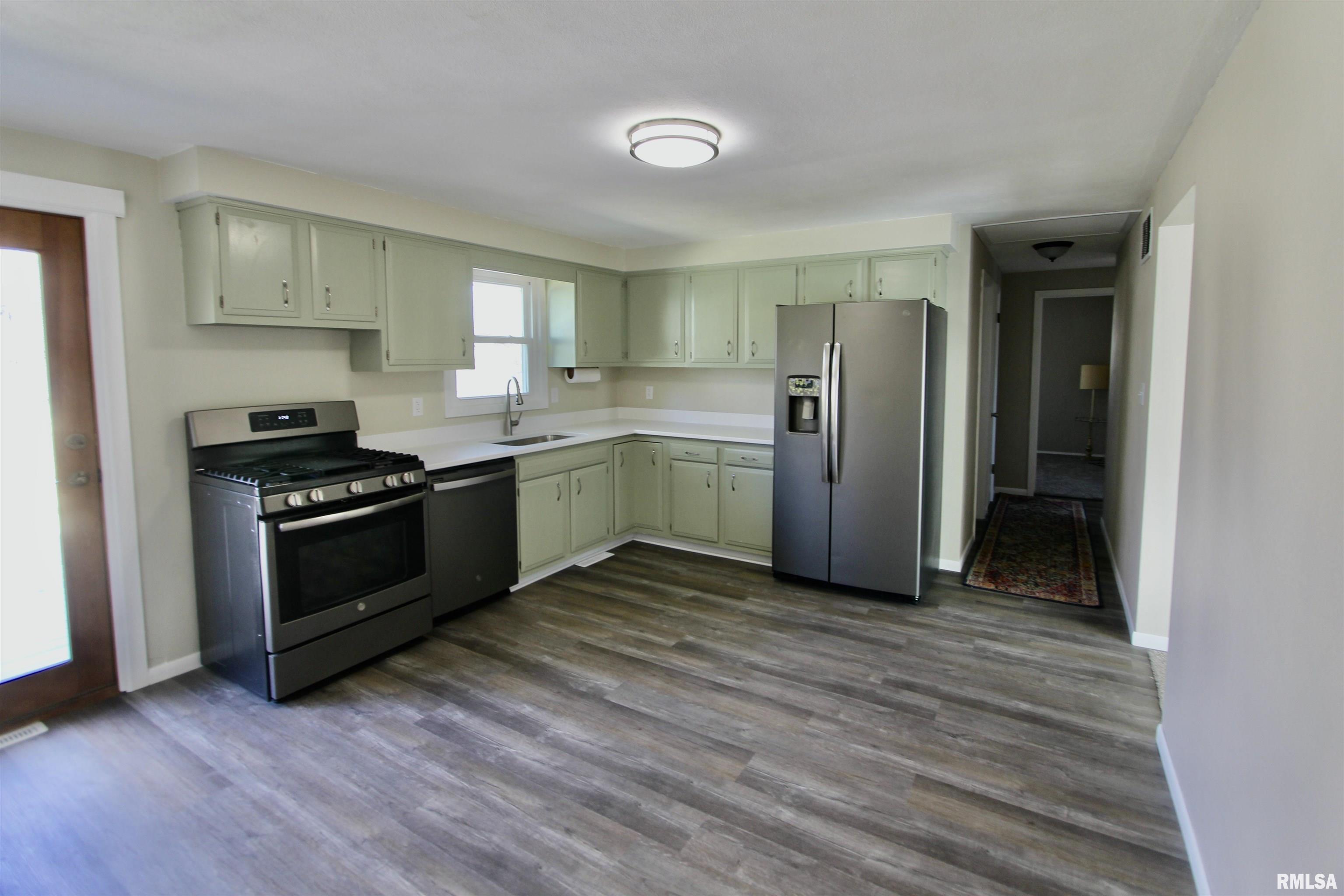 5227 West Airways Road Peoria, IL 61607 - Photo 14 of 55