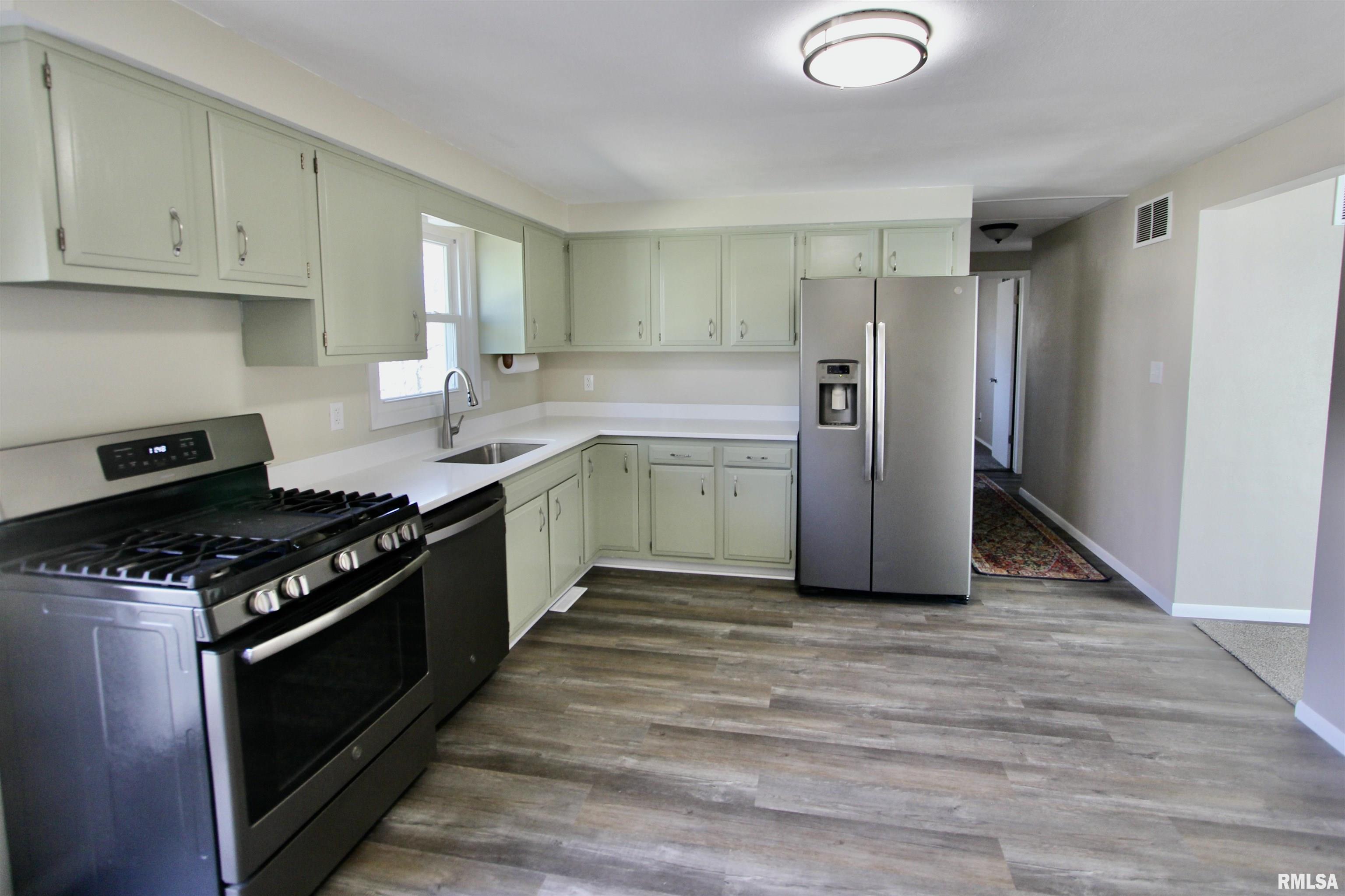 5227 West Airways Road Peoria, IL 61607 - Photo 15 of 55