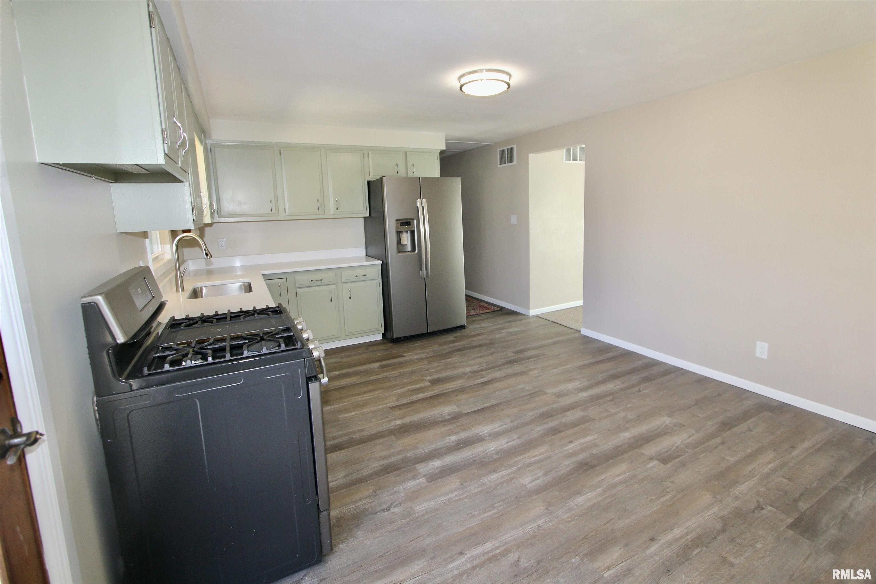 5227 West Airways Road Peoria, IL 61607 - Photo 16 of 55