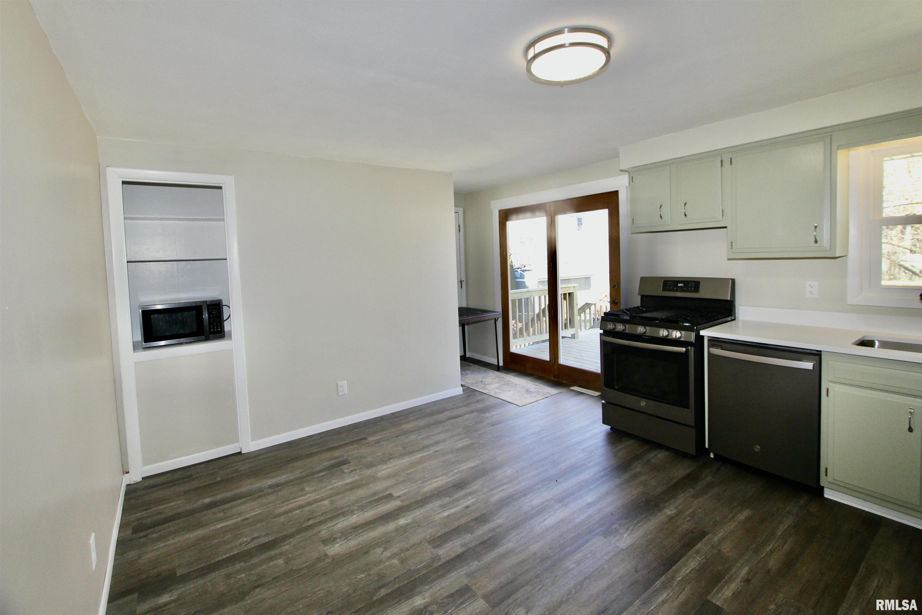 5227 West Airways Road Peoria, IL 61607 - Photo 17 of 55