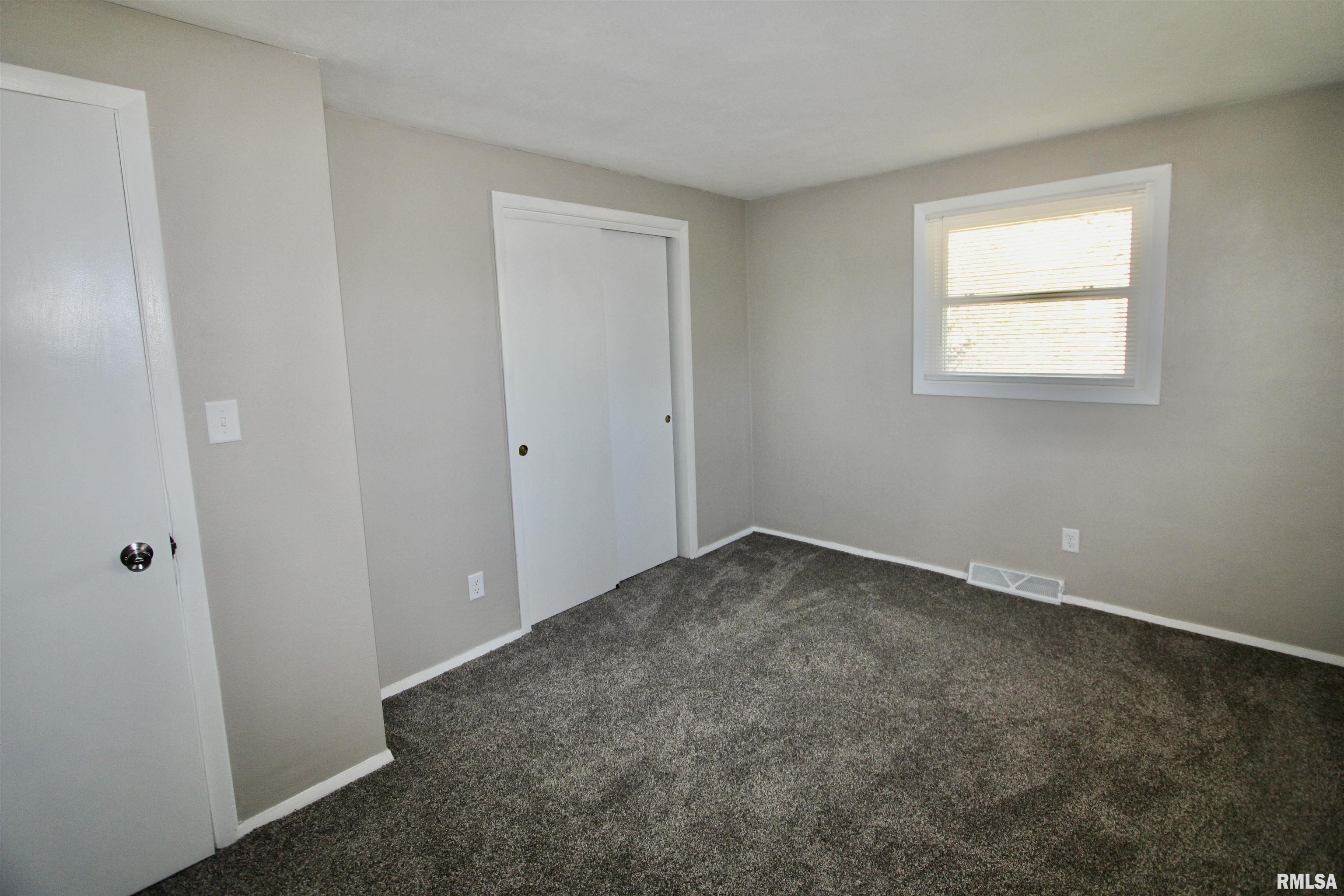 5227 West Airways Road Peoria, IL 61607 - Photo 24 of 55