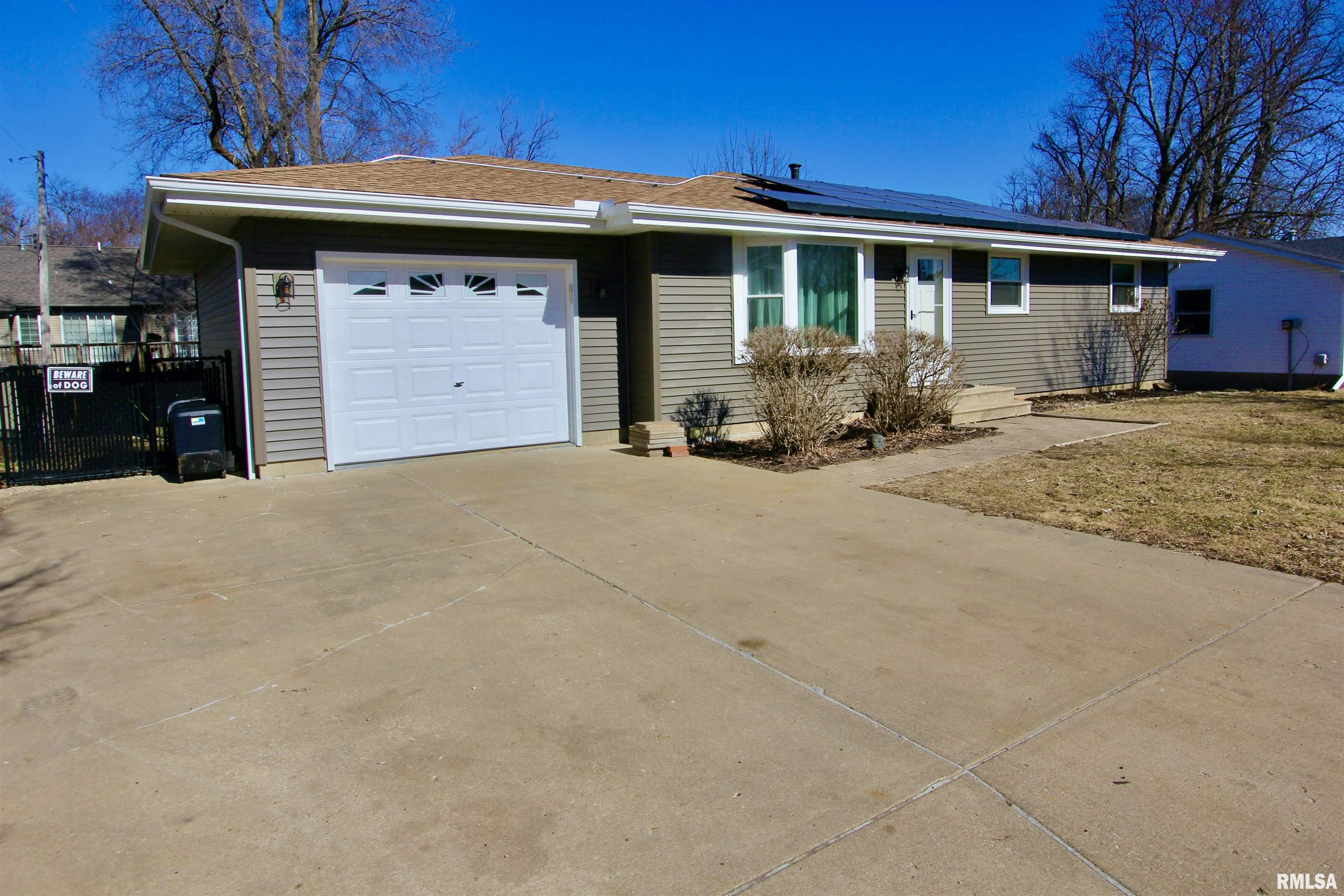 5227 West Airways Road Peoria, IL 61607 - Photo 3 of 55