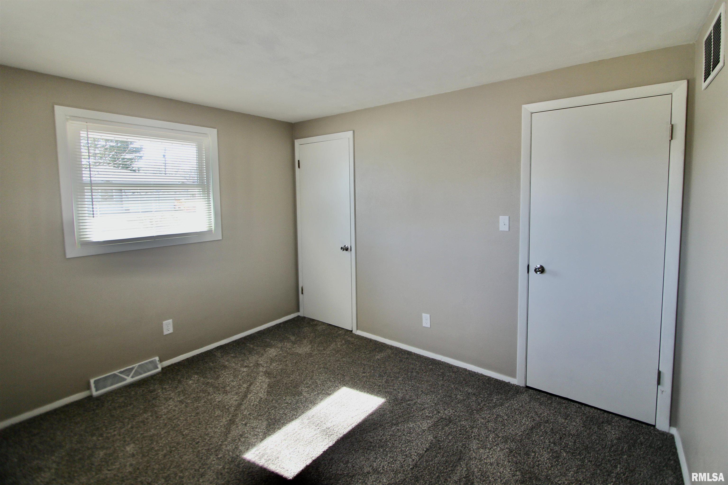 5227 West Airways Road Peoria, IL 61607 - Photo 34 of 55