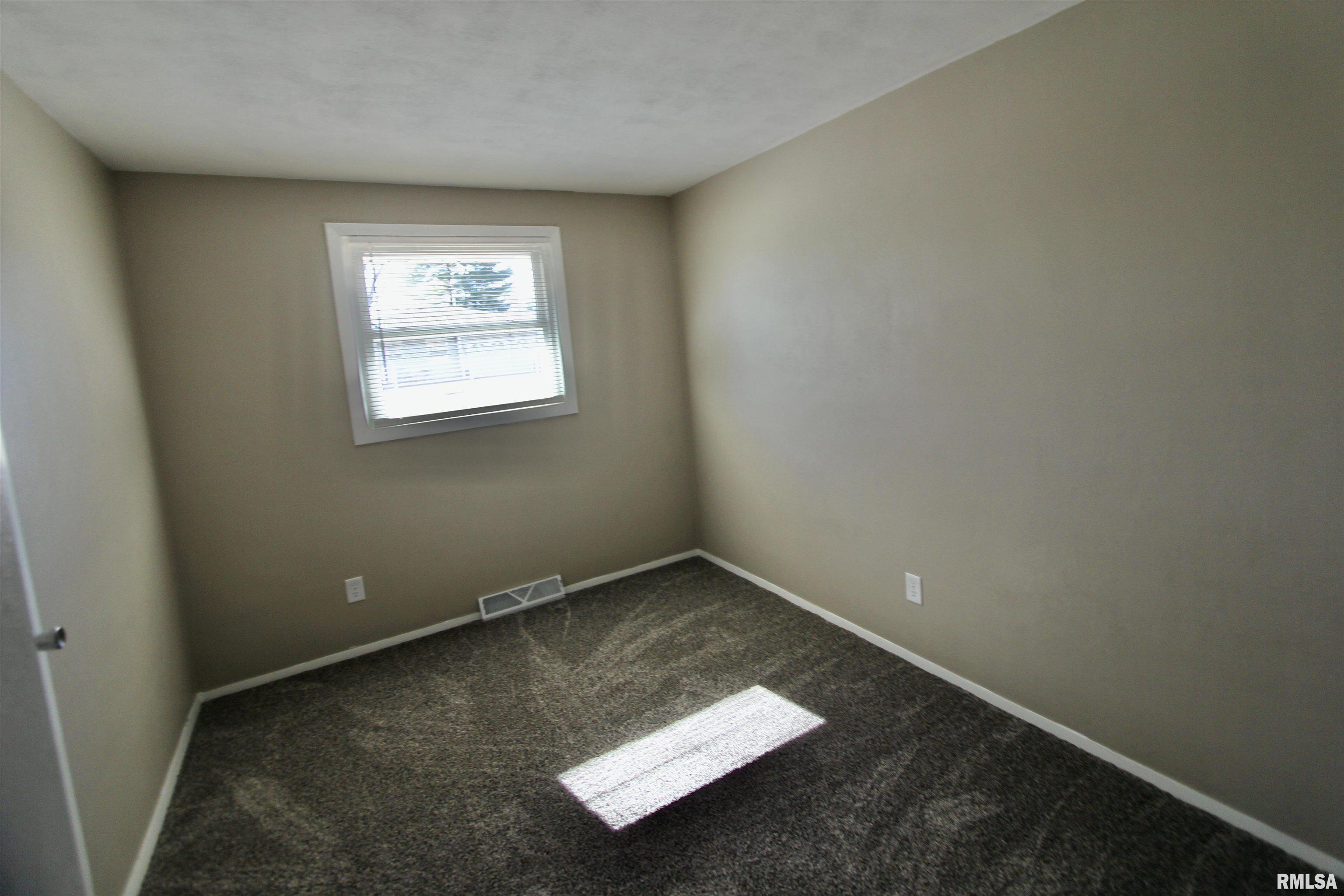 5227 West Airways Road Peoria, IL 61607 - Photo 36 of 55