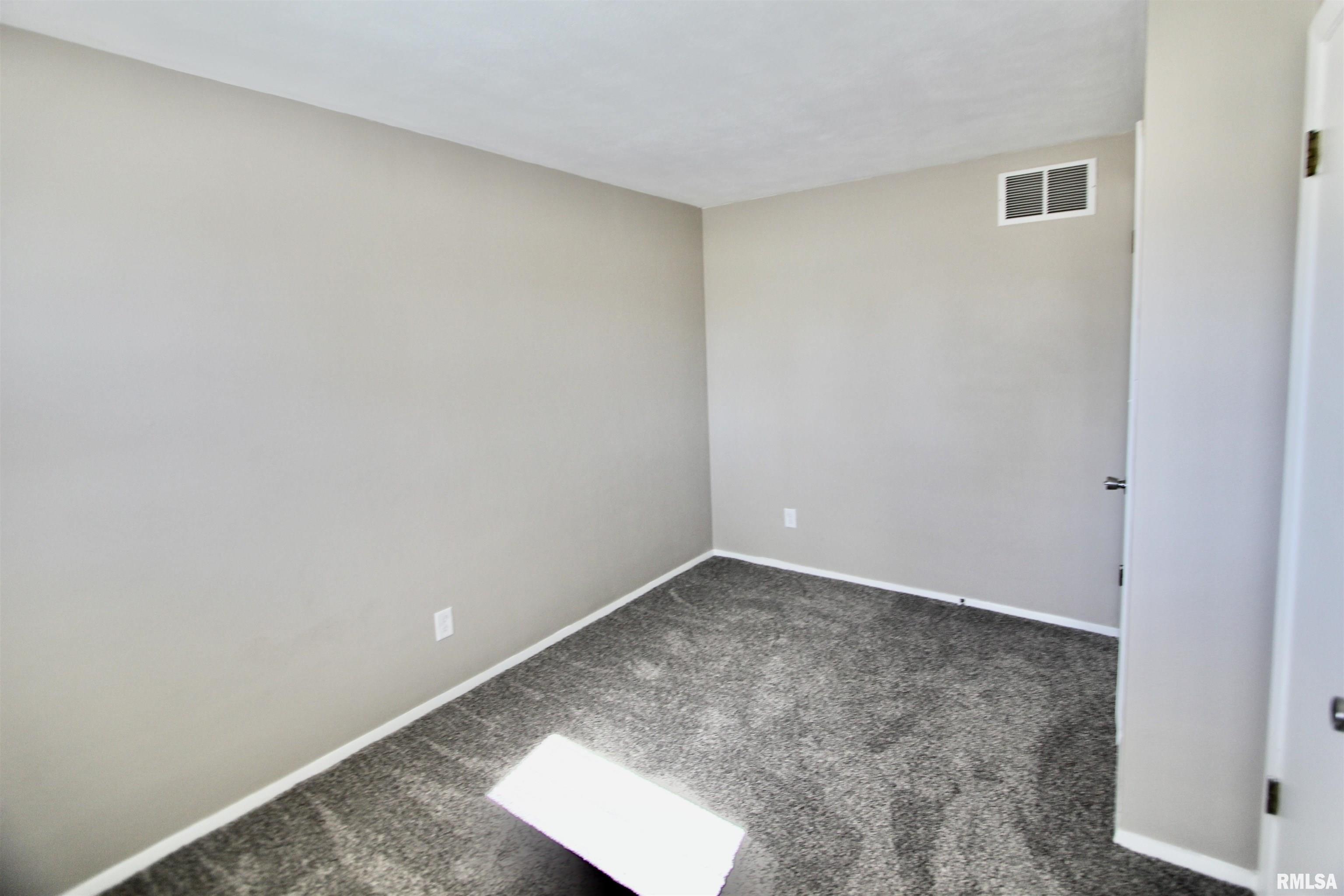 5227 West Airways Road Peoria, IL 61607 - Photo 37 of 55