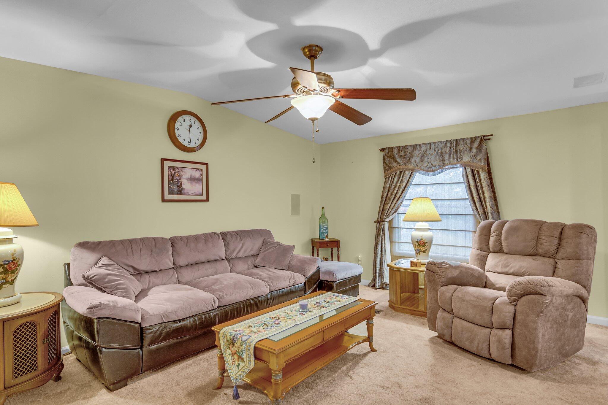 2 Sarah Lane Fort Walton Beach, FL 32547 - Photo 3 of 41 a living room with furniture and a window