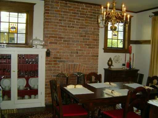 26 Edgecliff Road Rosslyn Farms, PA 15106 - Photo 4 of 8 Other.