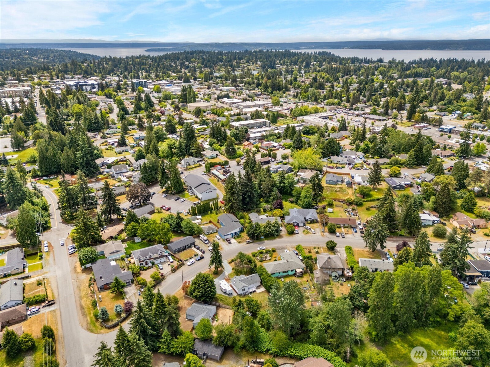 626 Southwest 142nd Street Burien, WA 98166 - Photo 5 of 35