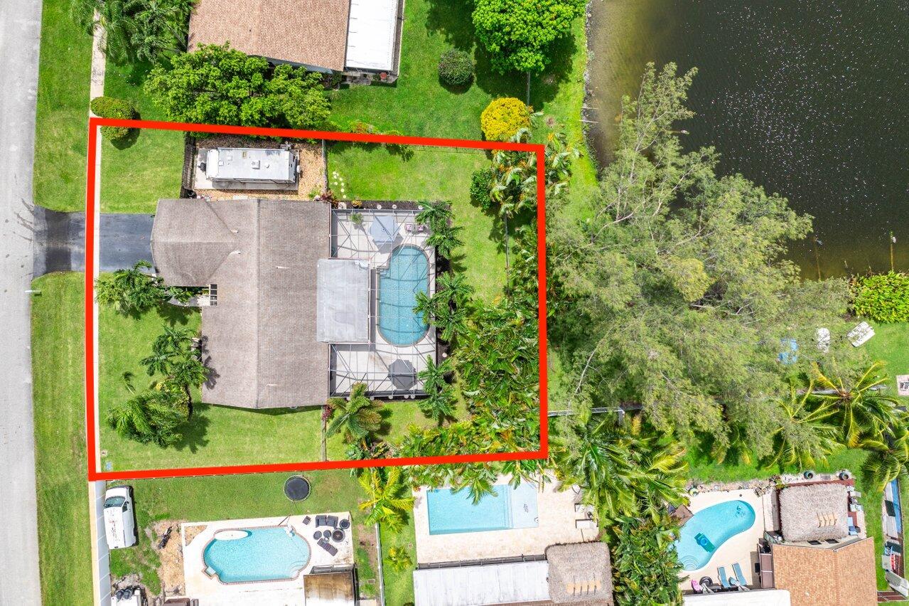 9587 Ohio Place Boca Raton, FL 33434 - Photo 3 of 45 034-9587OhioPlace-BocaRaton-FL-33434-SMA