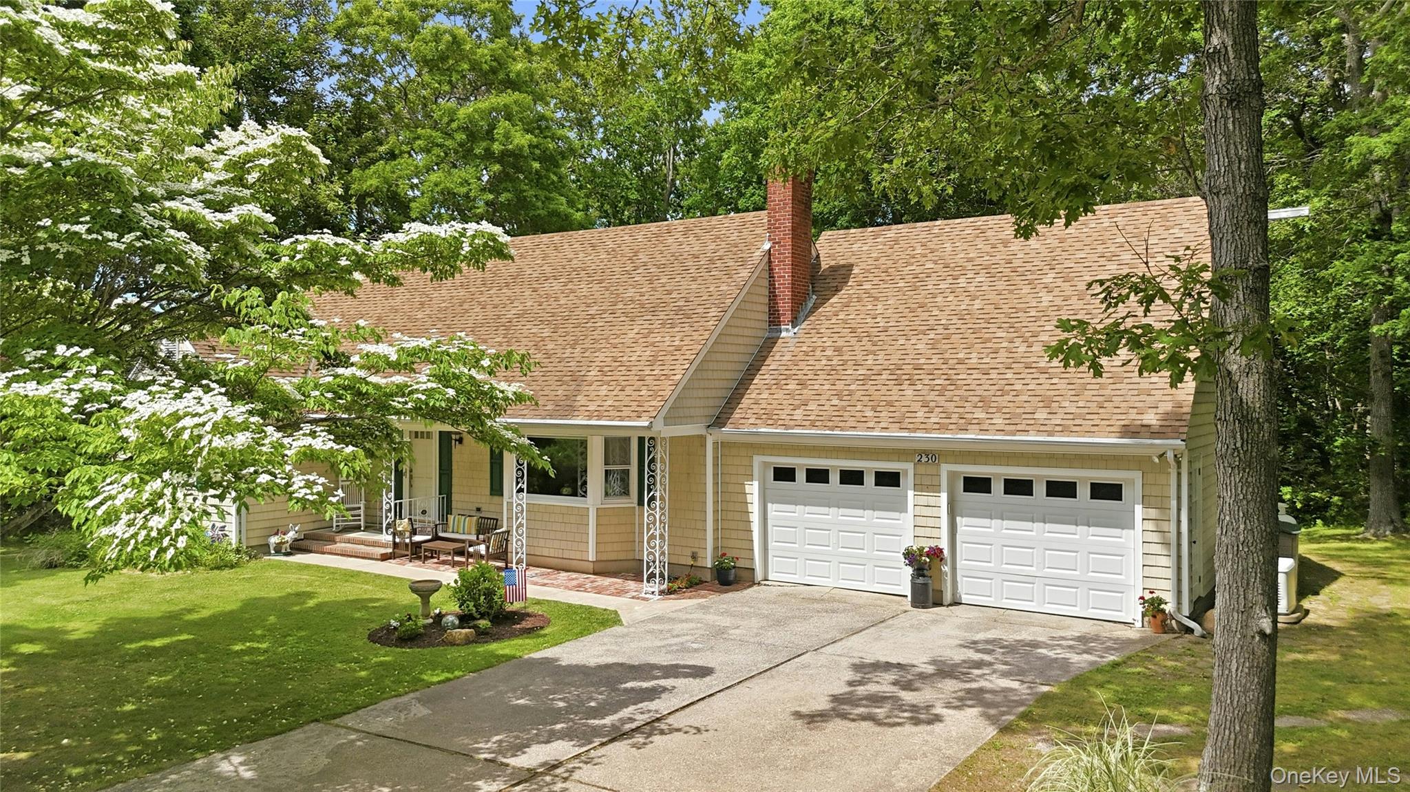 230 Booth Road Southold, NY 11971 - Photo 2 of 29