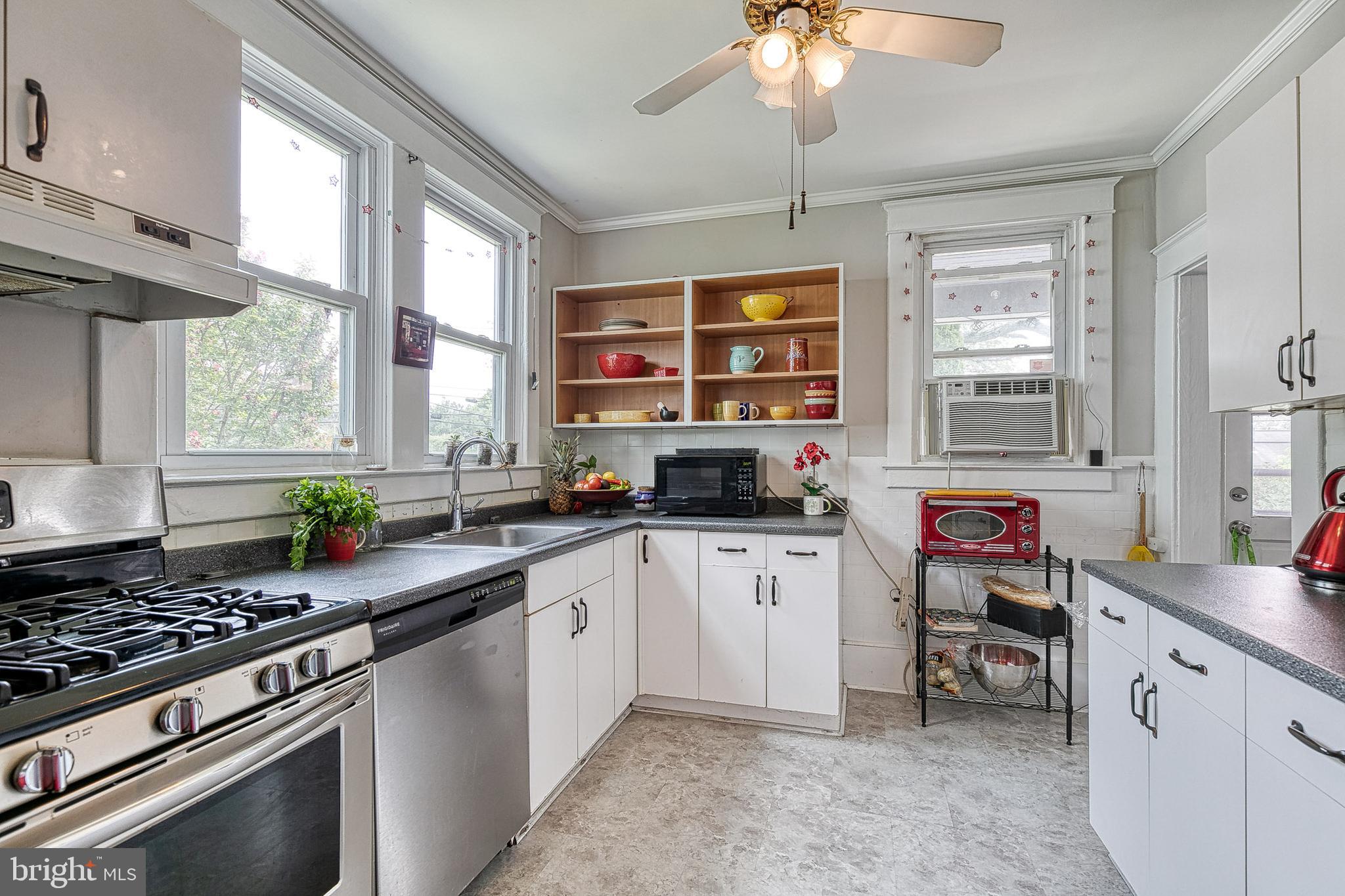 5511 Pilgrim Road Baltimore, MD 21214 - Photo 14 of 34