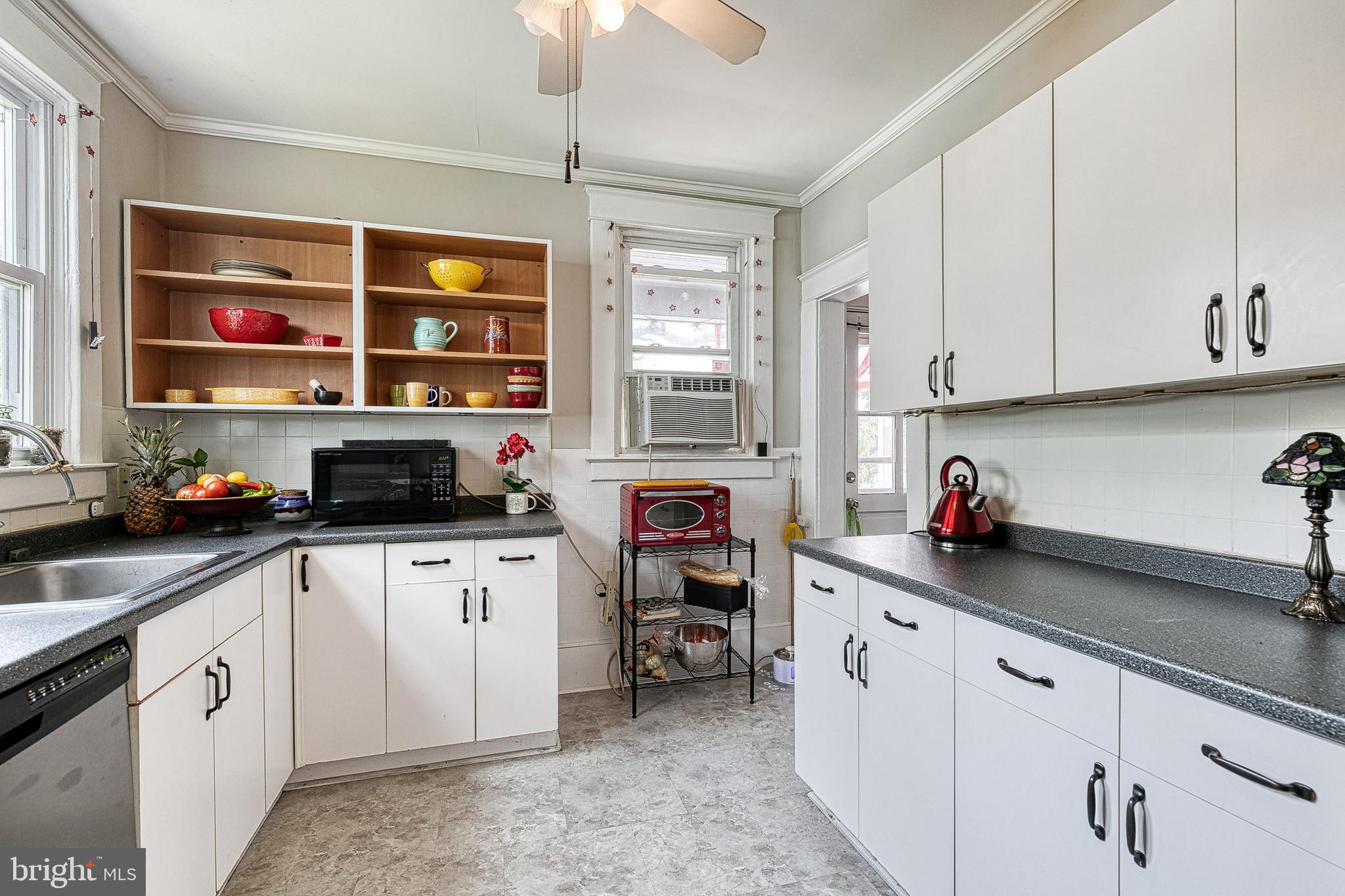 5511 Pilgrim Road Baltimore, MD 21214 - Photo 16 of 34