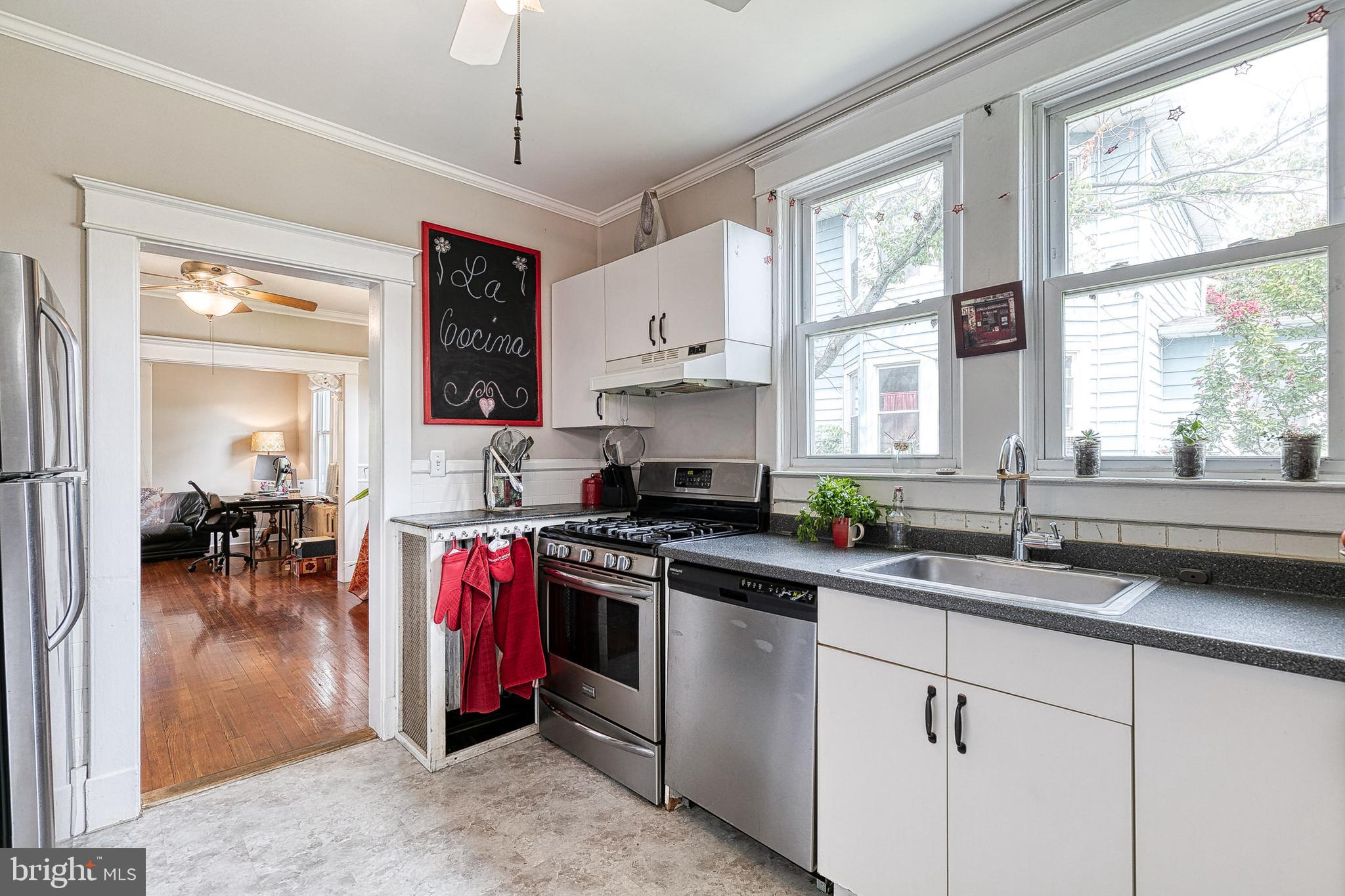 5511 Pilgrim Road Baltimore, MD 21214 - Photo 17 of 34