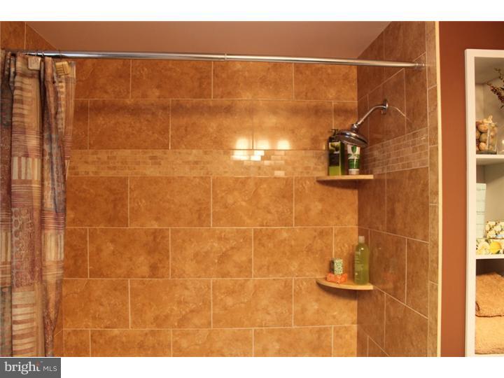 40 Arlington Road Devon, PA 19333 - Photo 19 of 21 Bathroom