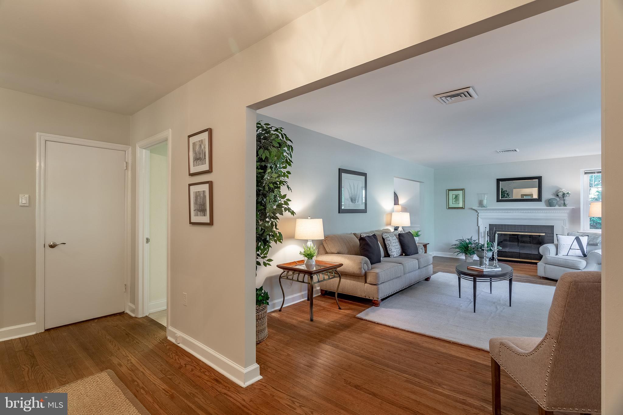 507 Shadeland Road Villanova, PA 19085 - Photo 4 of 30