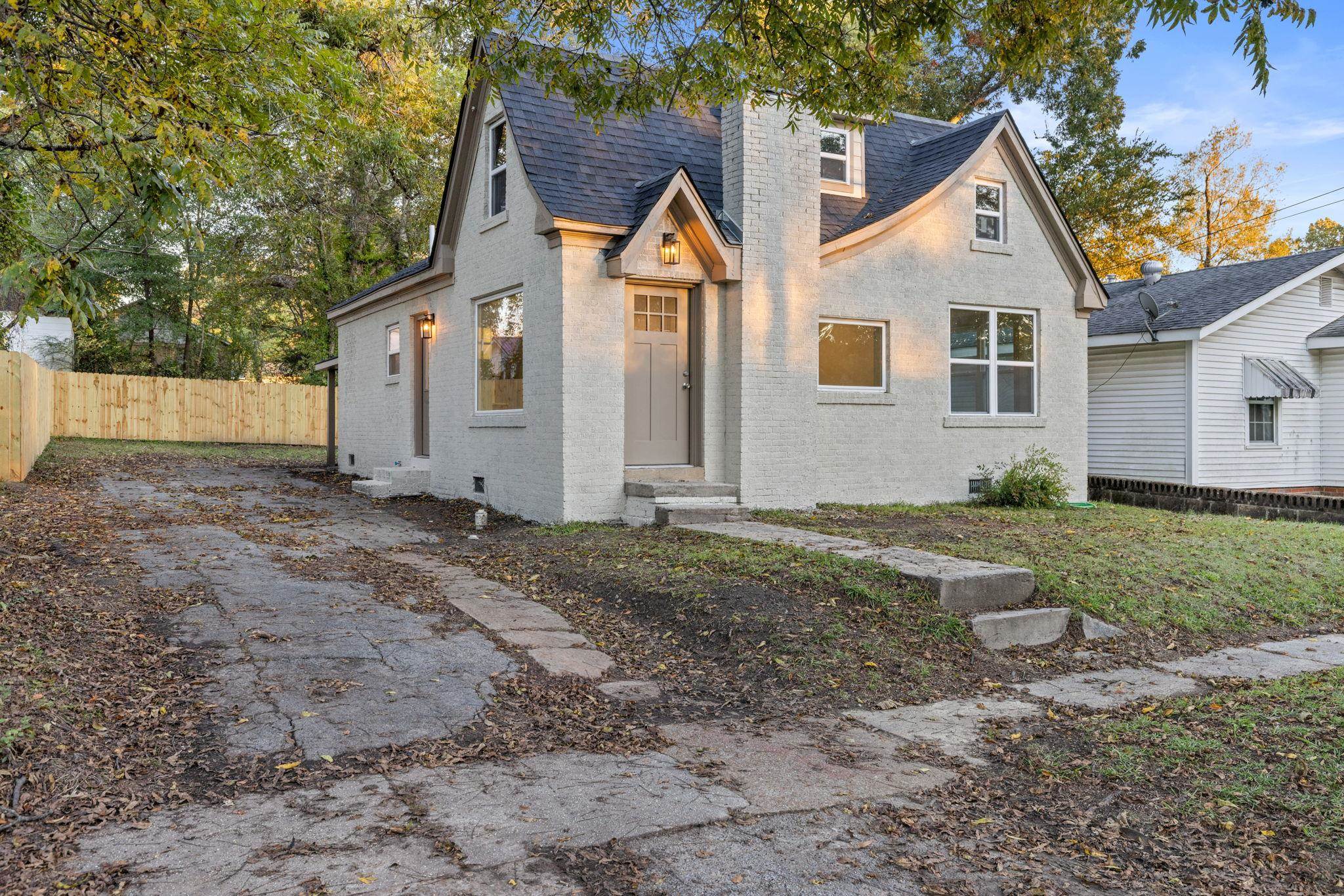 1008 North Madison Street Corinth, MS 38834 - Photo 2 of 33 a view of backyard of house