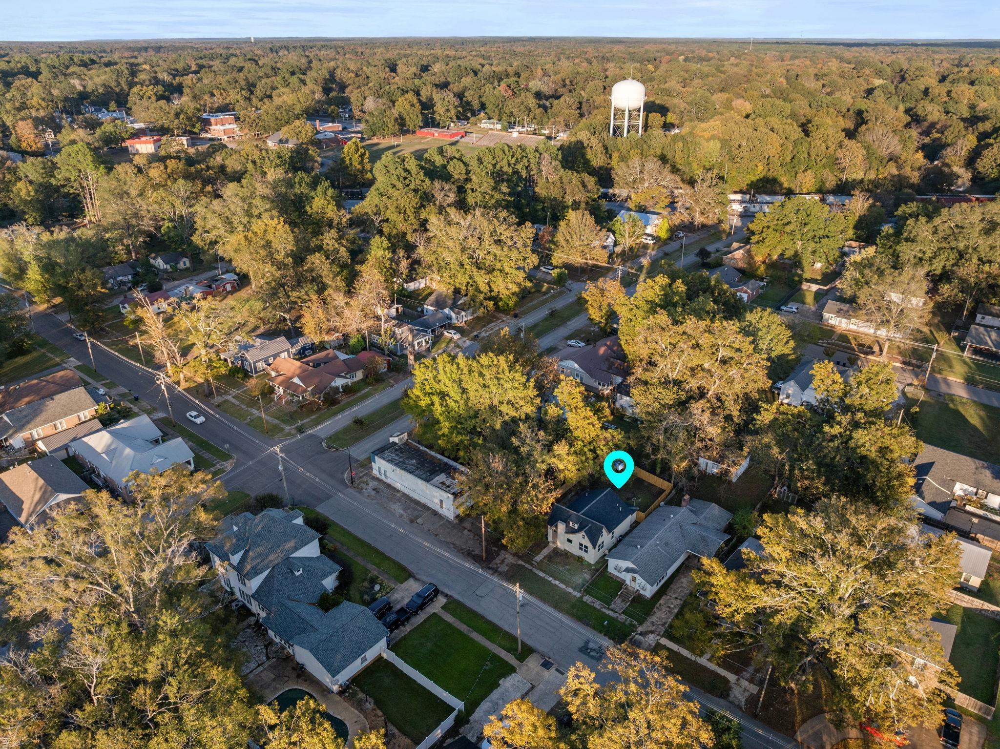 1008 North Madison Street Corinth, MS 38834 - Photo 30 of 33 an aerial view of multiple house