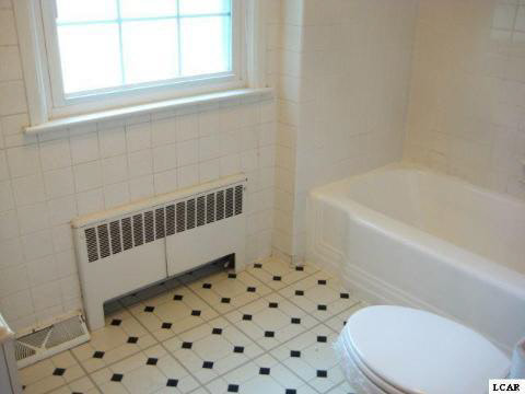 1350 East Oregon Road Adrian, MI 49221 - Photo 13 of 20 20101227-12.JPG
