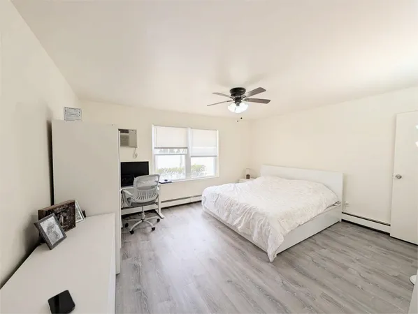 $2,700 | 125 Riverview Court, Unit 125, Secaucus, NJ 07094